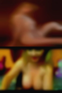 Cute nude woman woman who eat pussy hips.